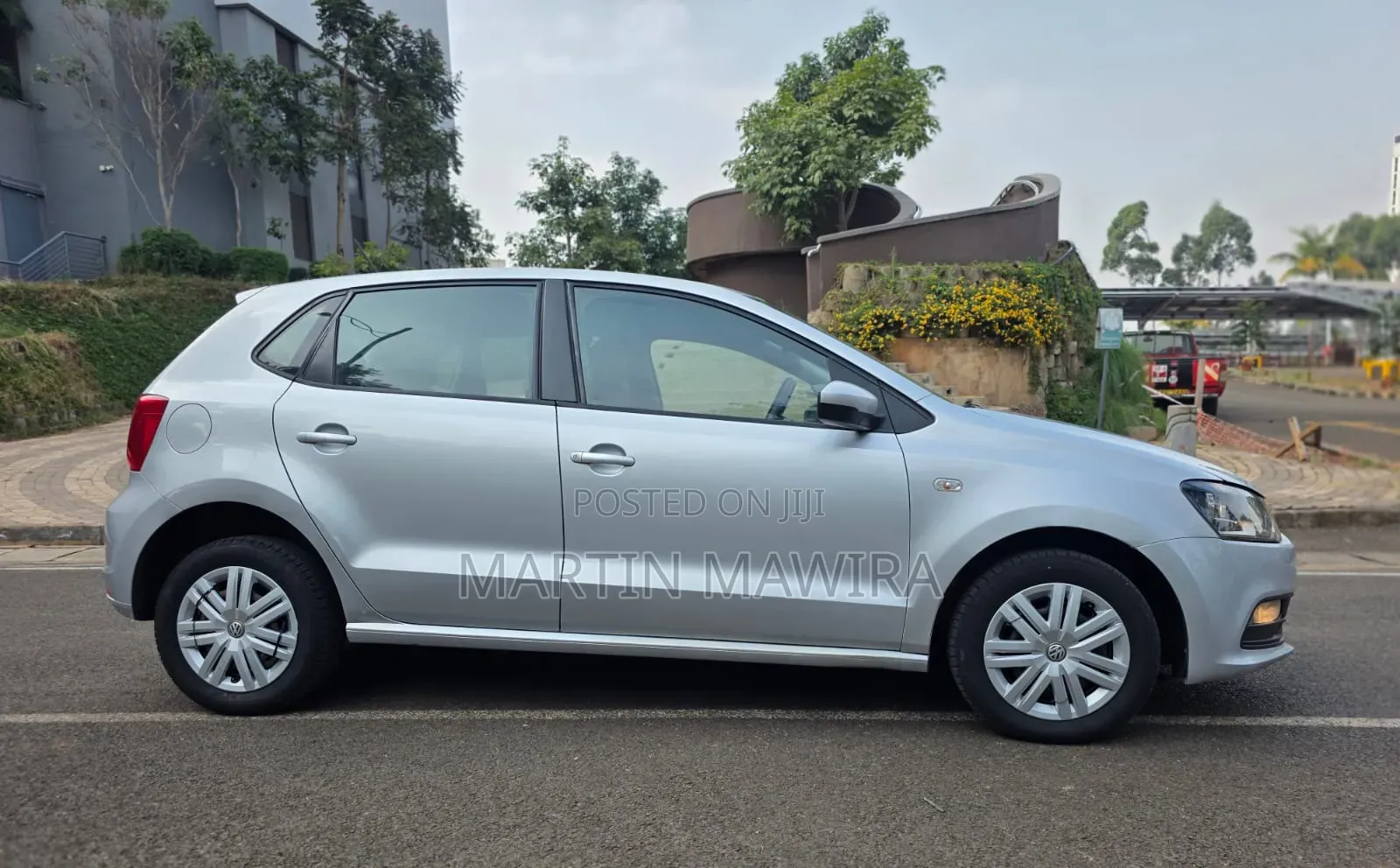 Volkswagen Polo 2019 Silver