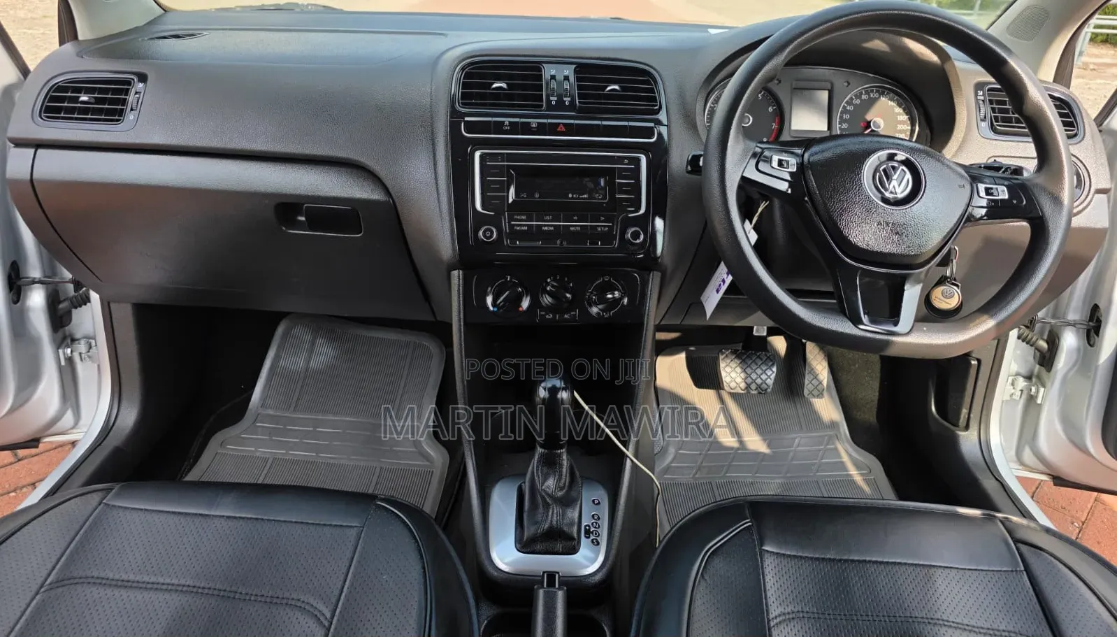 Volkswagen Polo 2019 Silver
