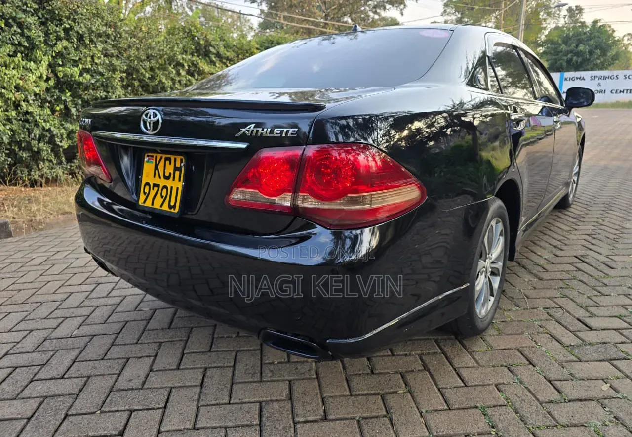 Toyota Crown 2009 Black