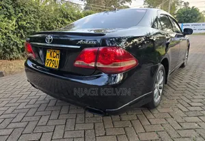 Toyota Crown 2009 Black
