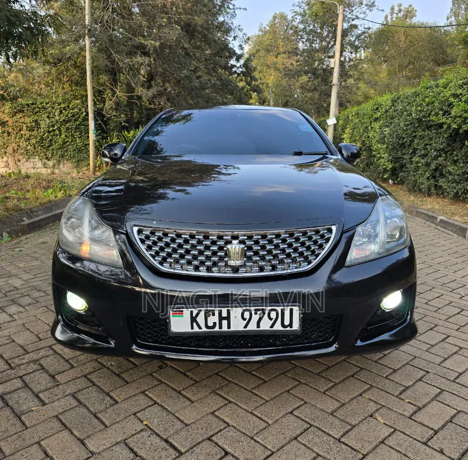 Toyota Crown 2009 Black