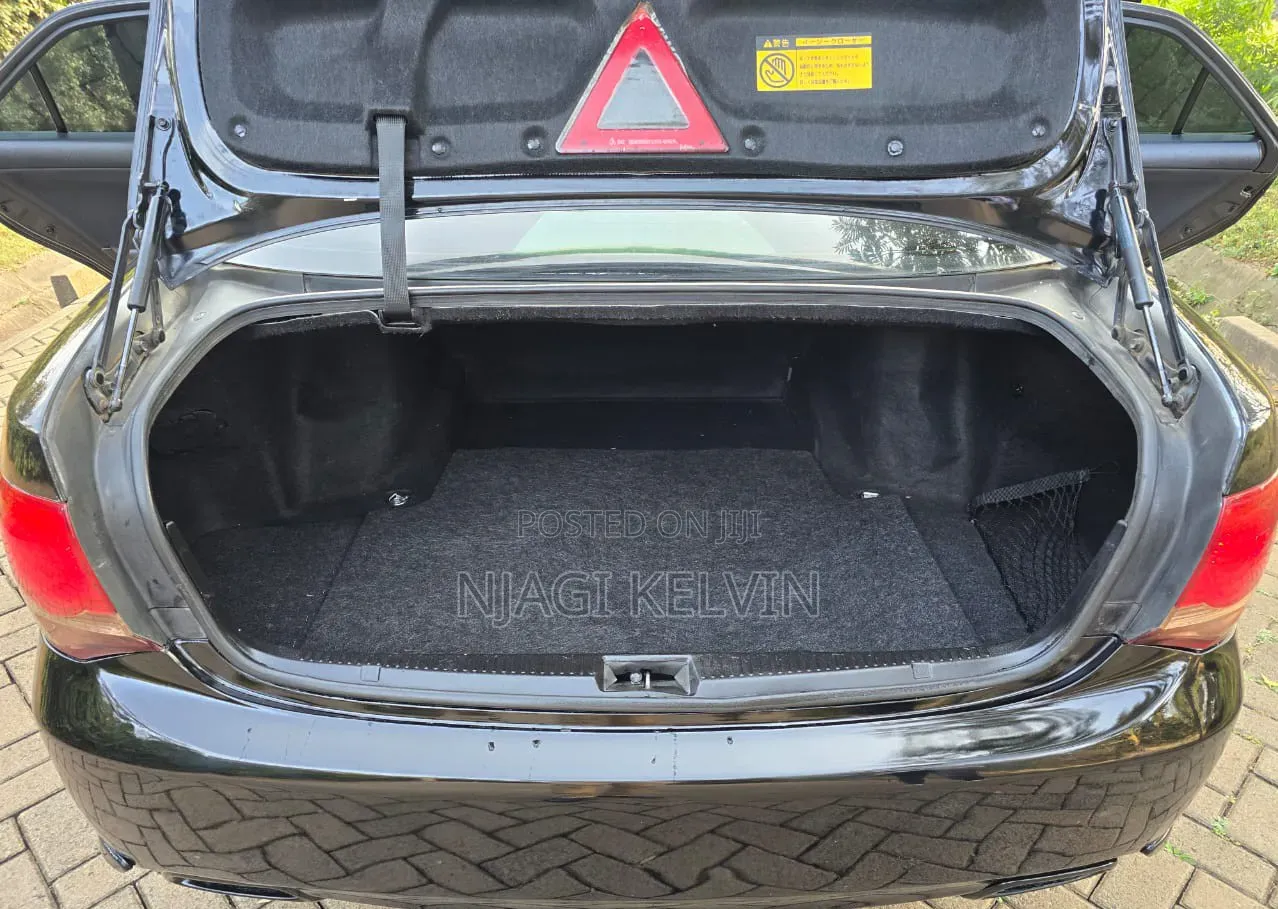Toyota Crown 2009 Black
