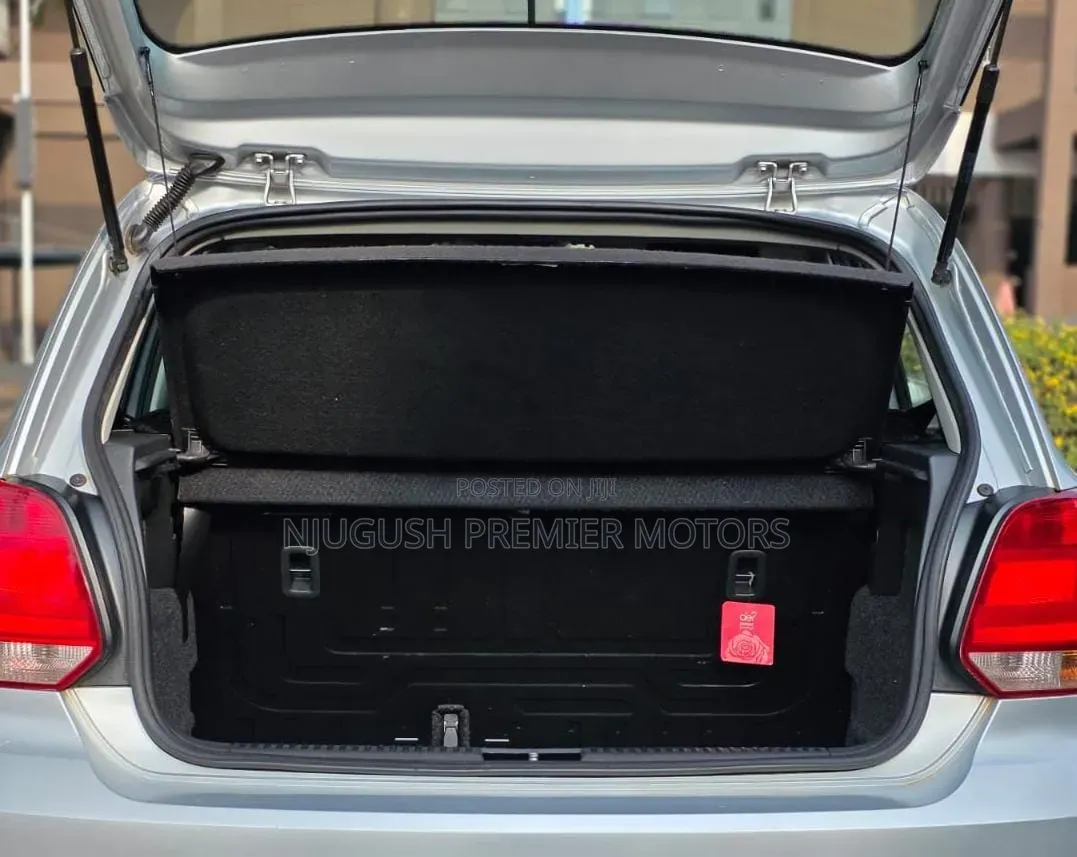 Volkswagen Polo 2019 Silver