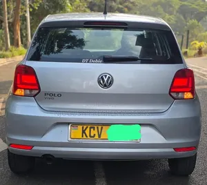 Volkswagen Polo 2019 Silver