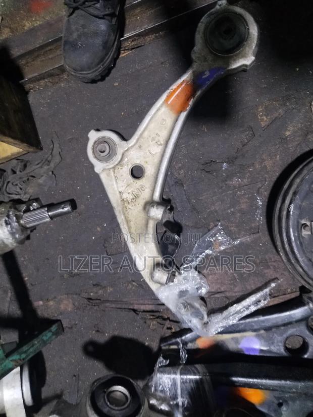Arm Nissan X Trial