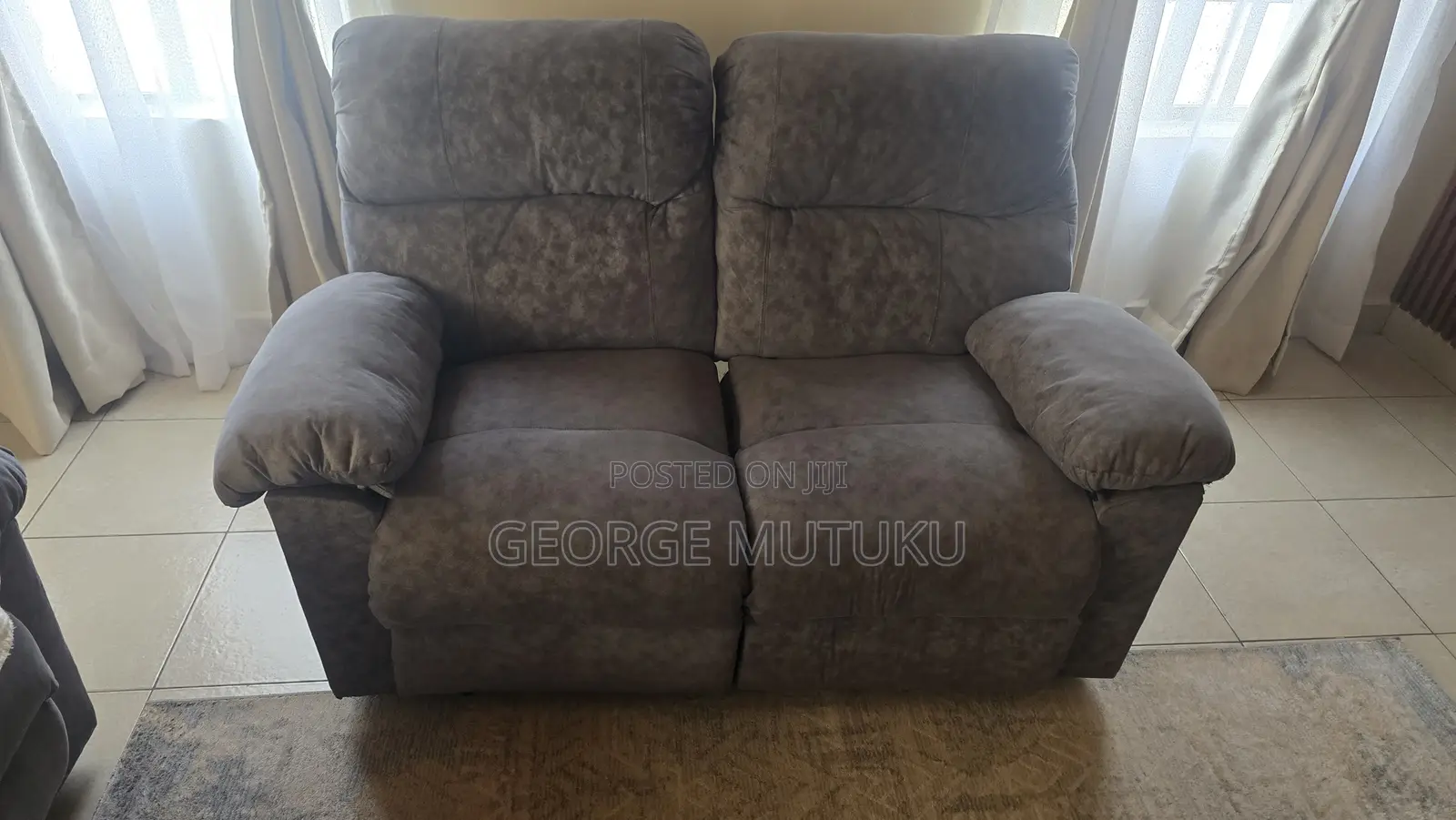Recliner Seat
