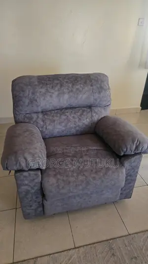 Recliner Seat