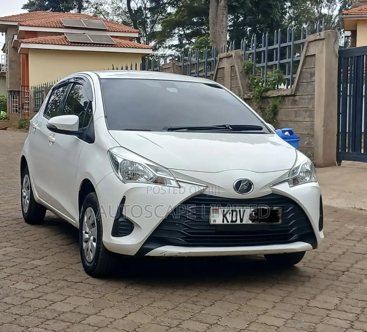 Toyota Vitz 2018 White