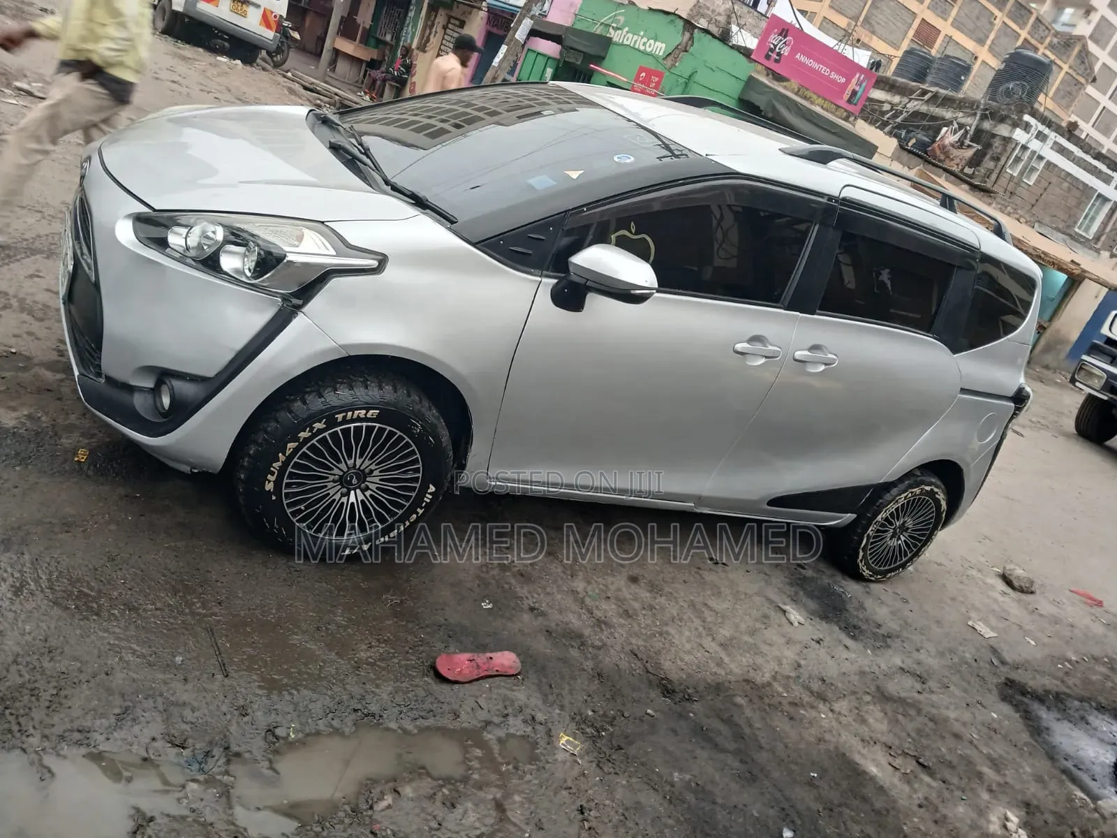 Toyota Sienta 2017 Silver