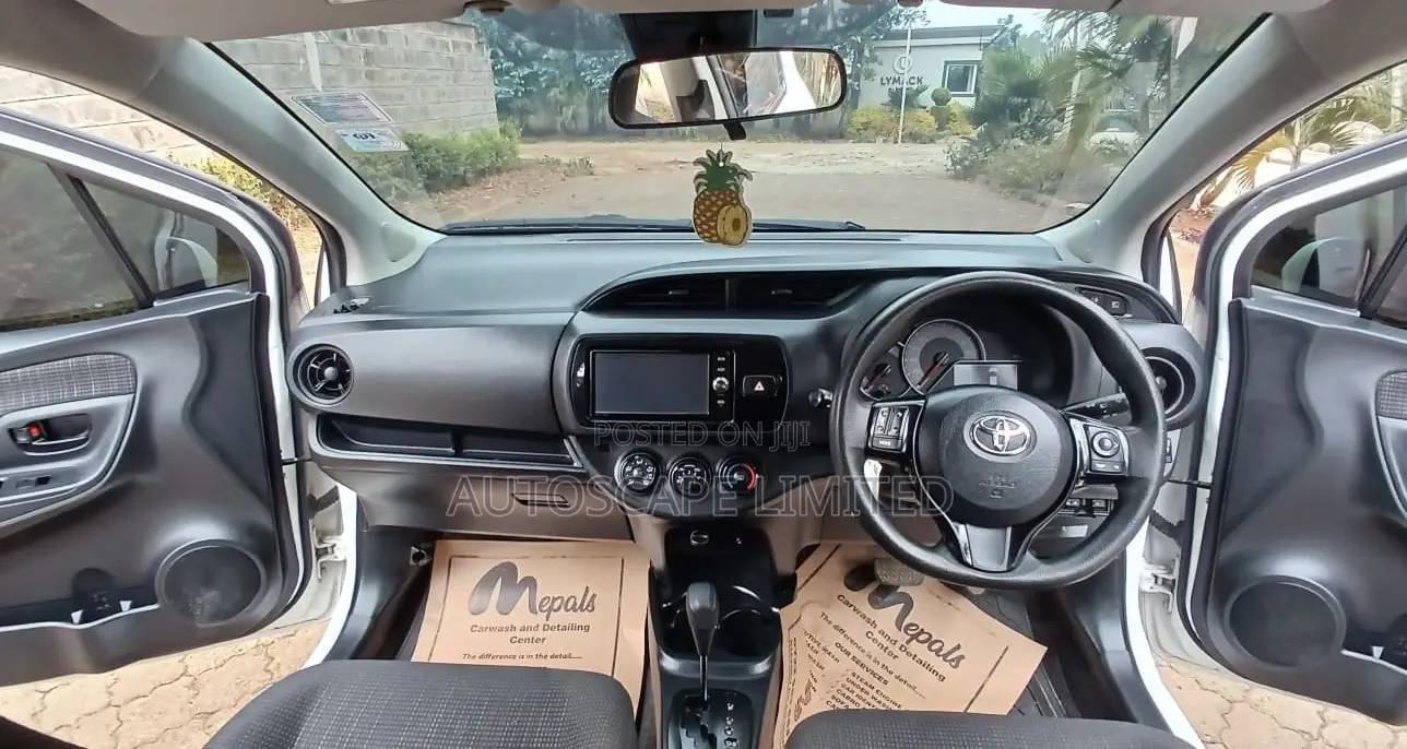 Toyota Vitz 2018 White