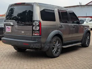 Land Rover Discovery 2011 Gray