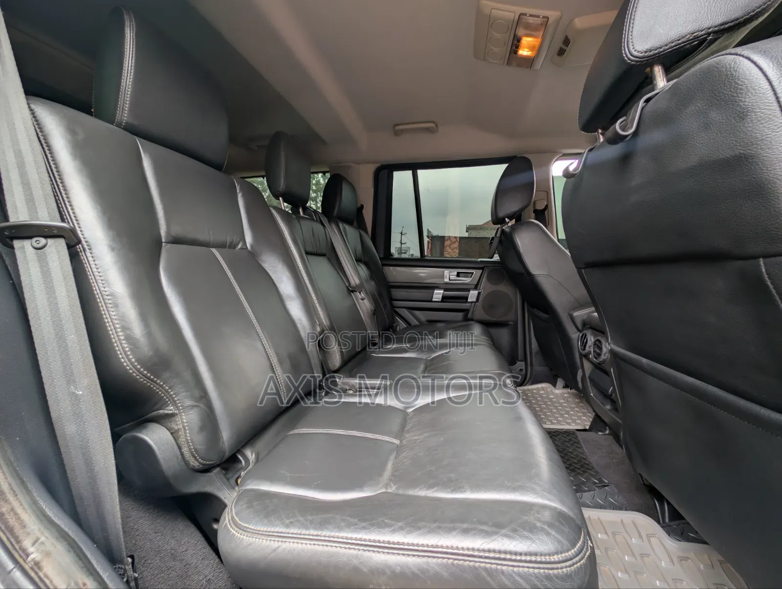 Land Rover Discovery 2011 Gray