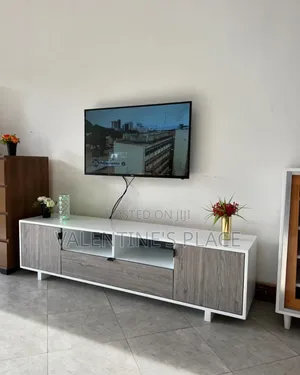 5FT Wooden TV Stand – Modern Design With Storage