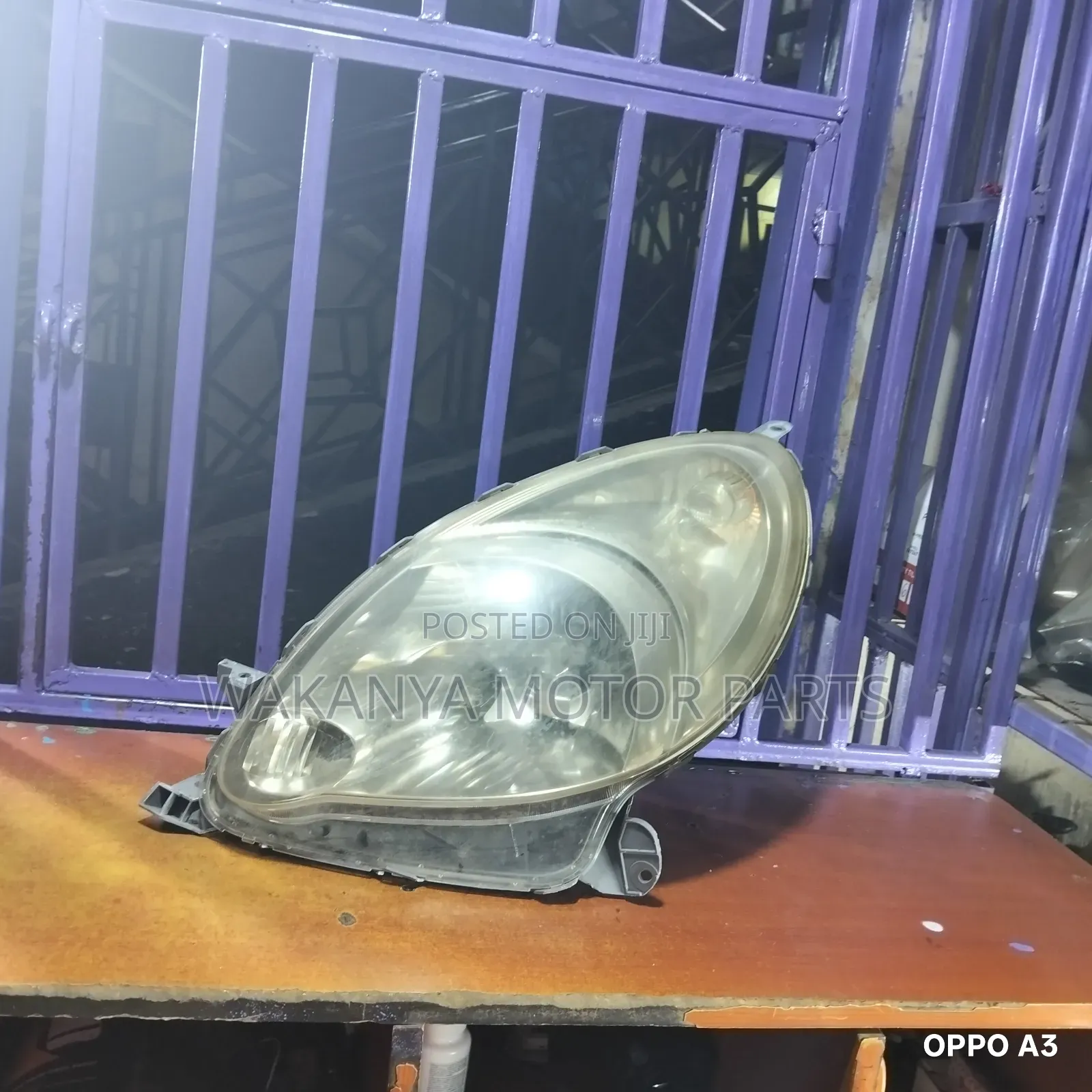Toyota Funcargo Model 2003 Xenon Headlamp, Clean Original Ex Japan
