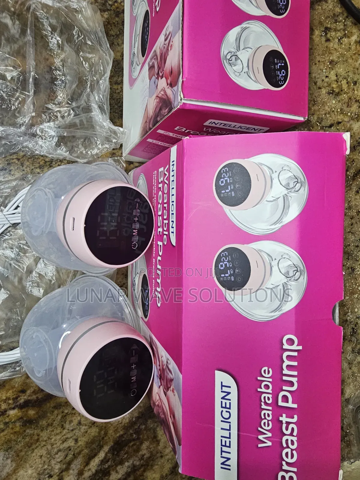 Intelligent Wearable and Automatic Breast Pumps Works With Bra Too