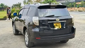 Toyota Vanguard 2010 Black