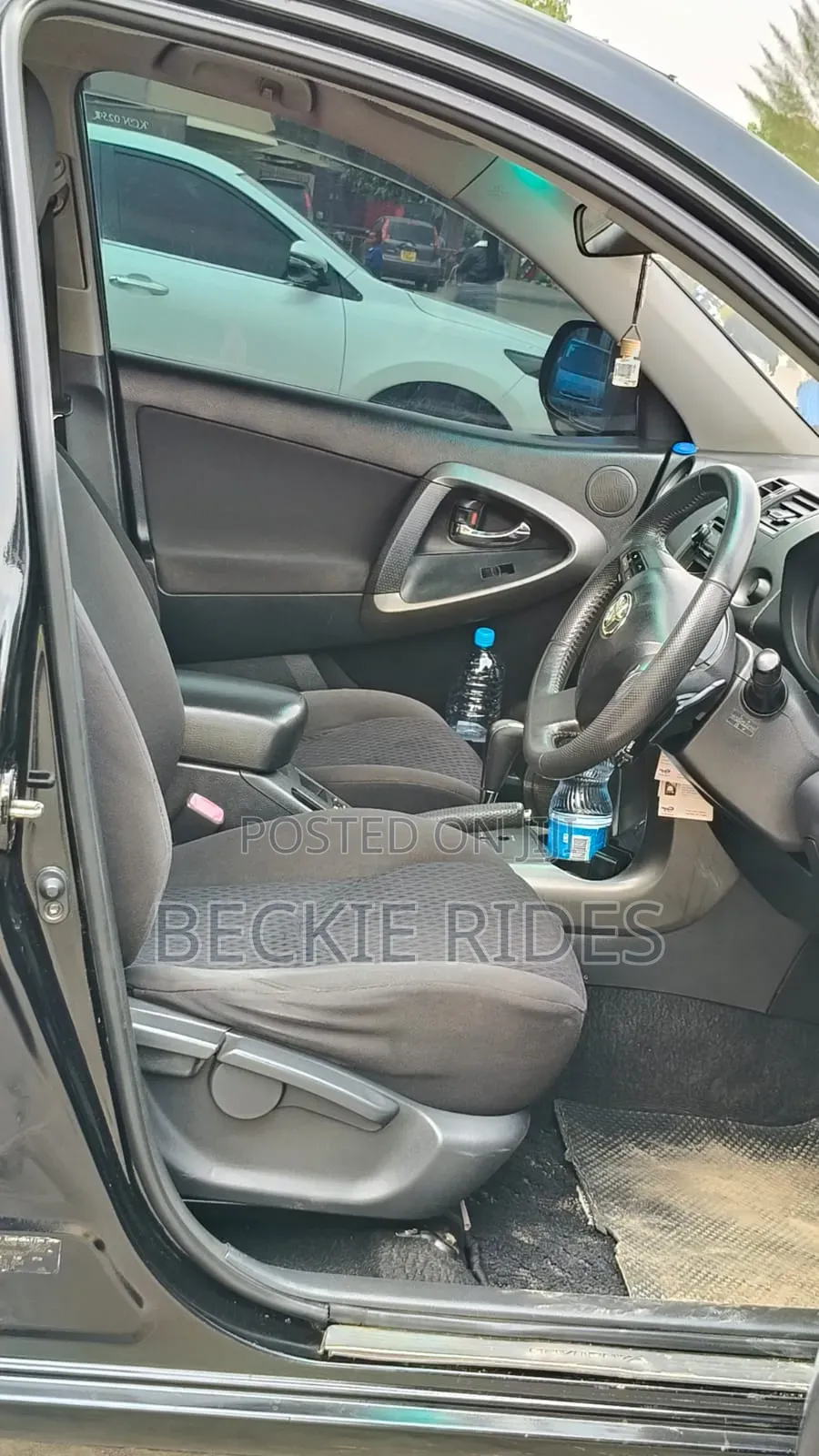 Toyota Vanguard 2010 Black