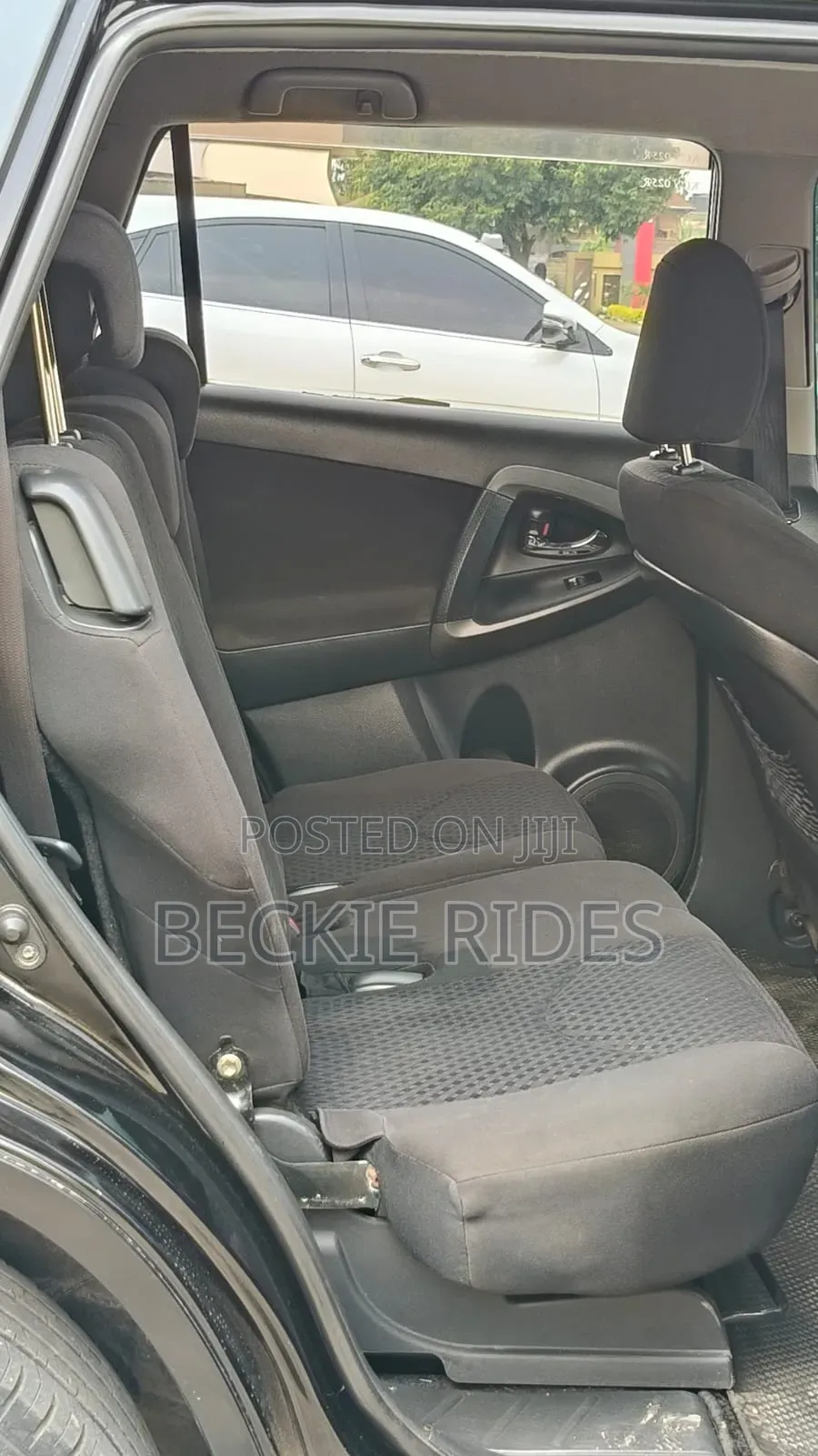 Toyota Vanguard 2010 Black