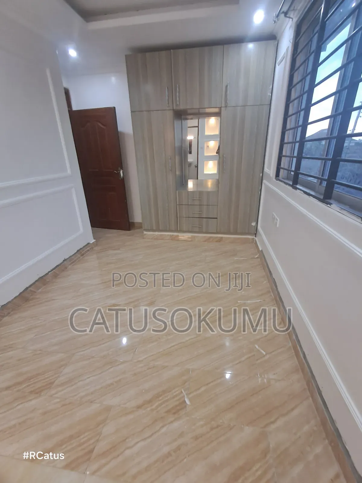 5bdrm Maisonette in Syokimau, Gateway Mall Area for rent
