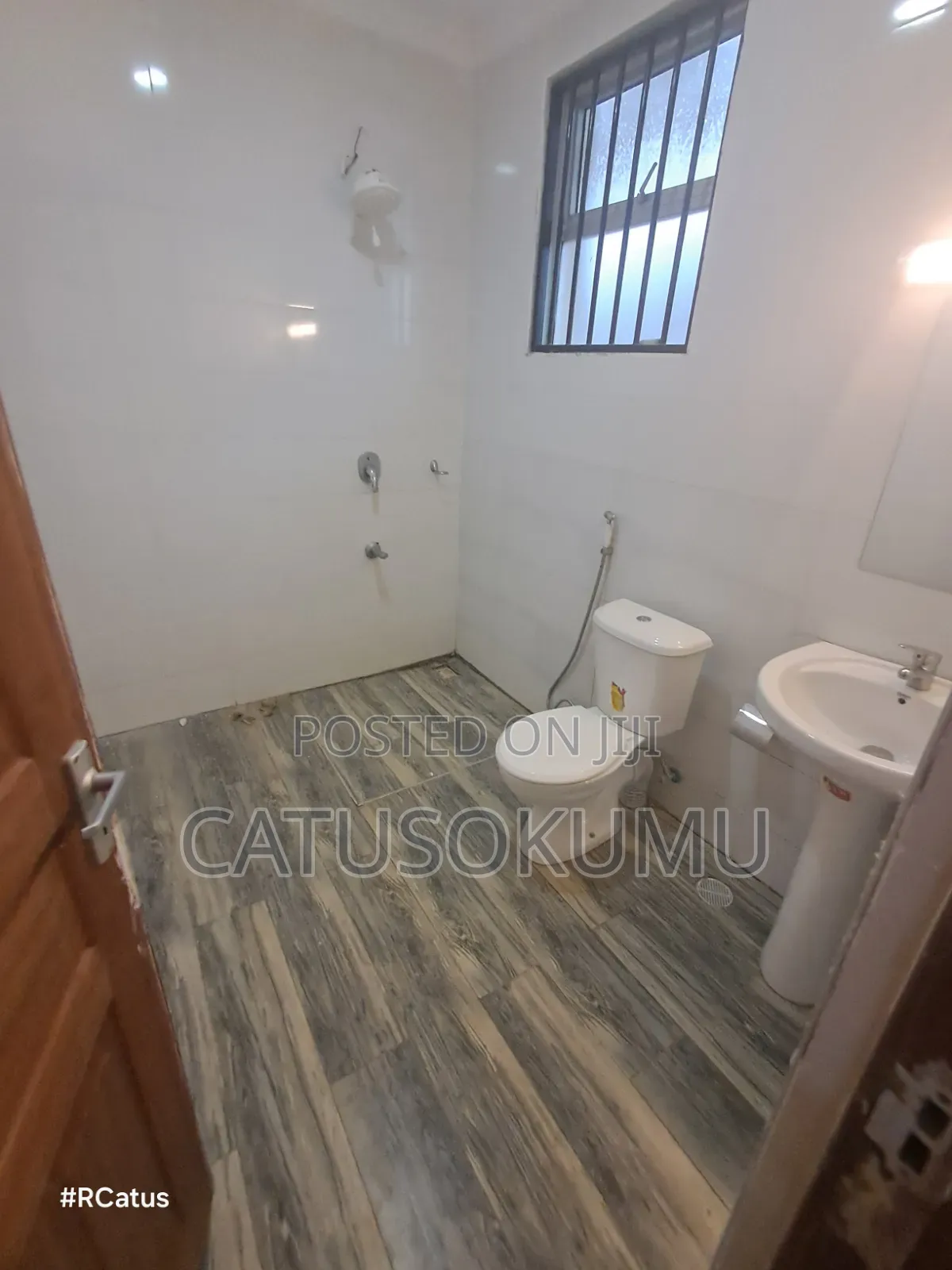 5bdrm Maisonette in Syokimau, Gateway Mall Area for rent