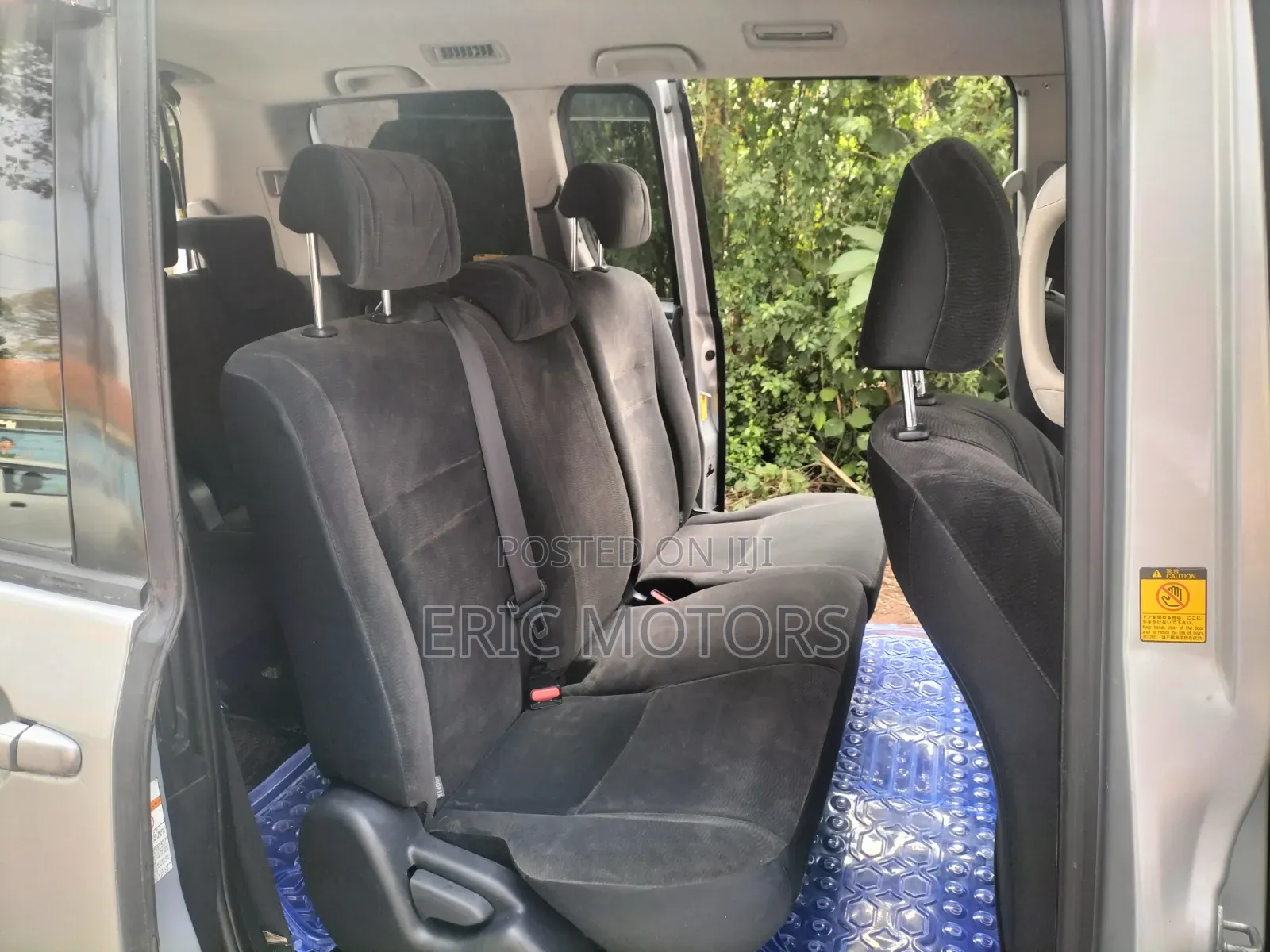 Toyota Voxy 2013 Silver