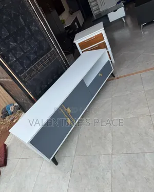 Modern 5FT Entertainment Unit – Sleek TV Stand