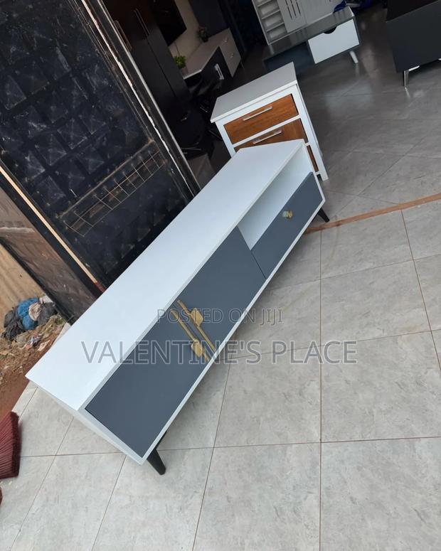Modern 5FT Entertainment Unit – Sleek TV Stand - thumbnail 2