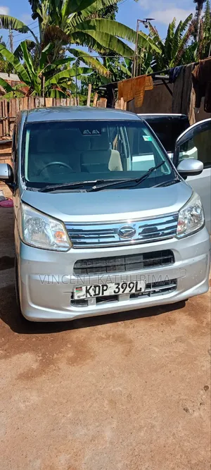 Daihatsu Move 2018 Silver