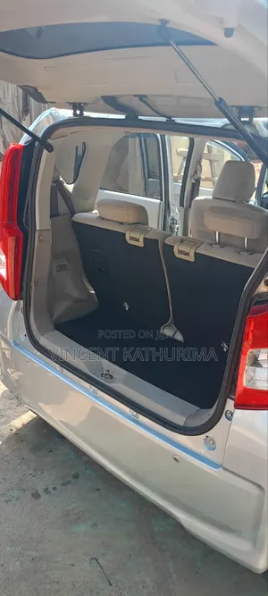 Daihatsu Move 2018 Silver