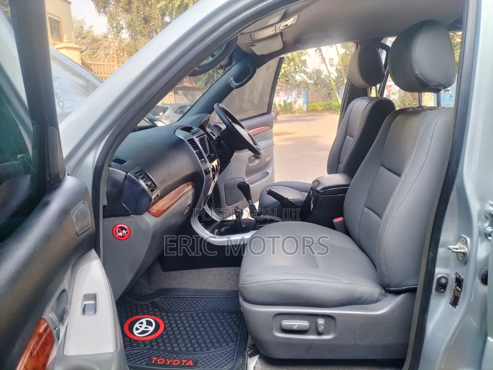 Toyota Land Cruiser Prado 2006 Gray