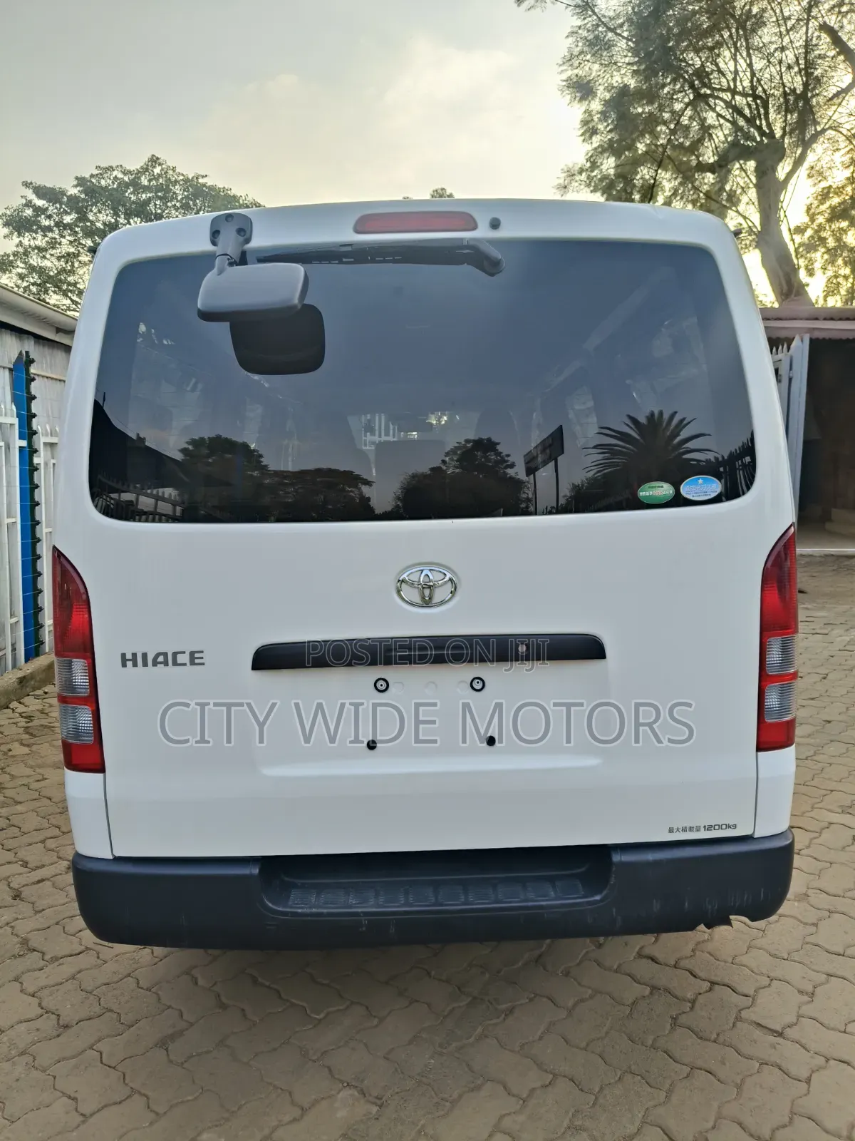 Toyota HiAce 2020 White