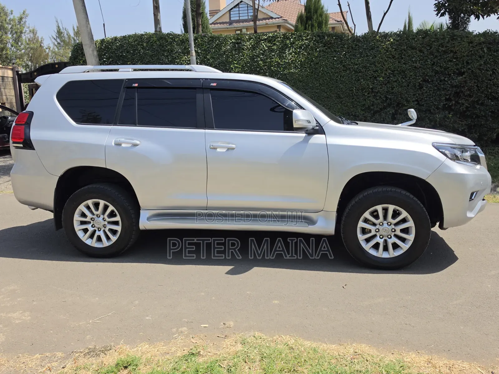 Toyota Land Cruiser Prado 2017 Silver