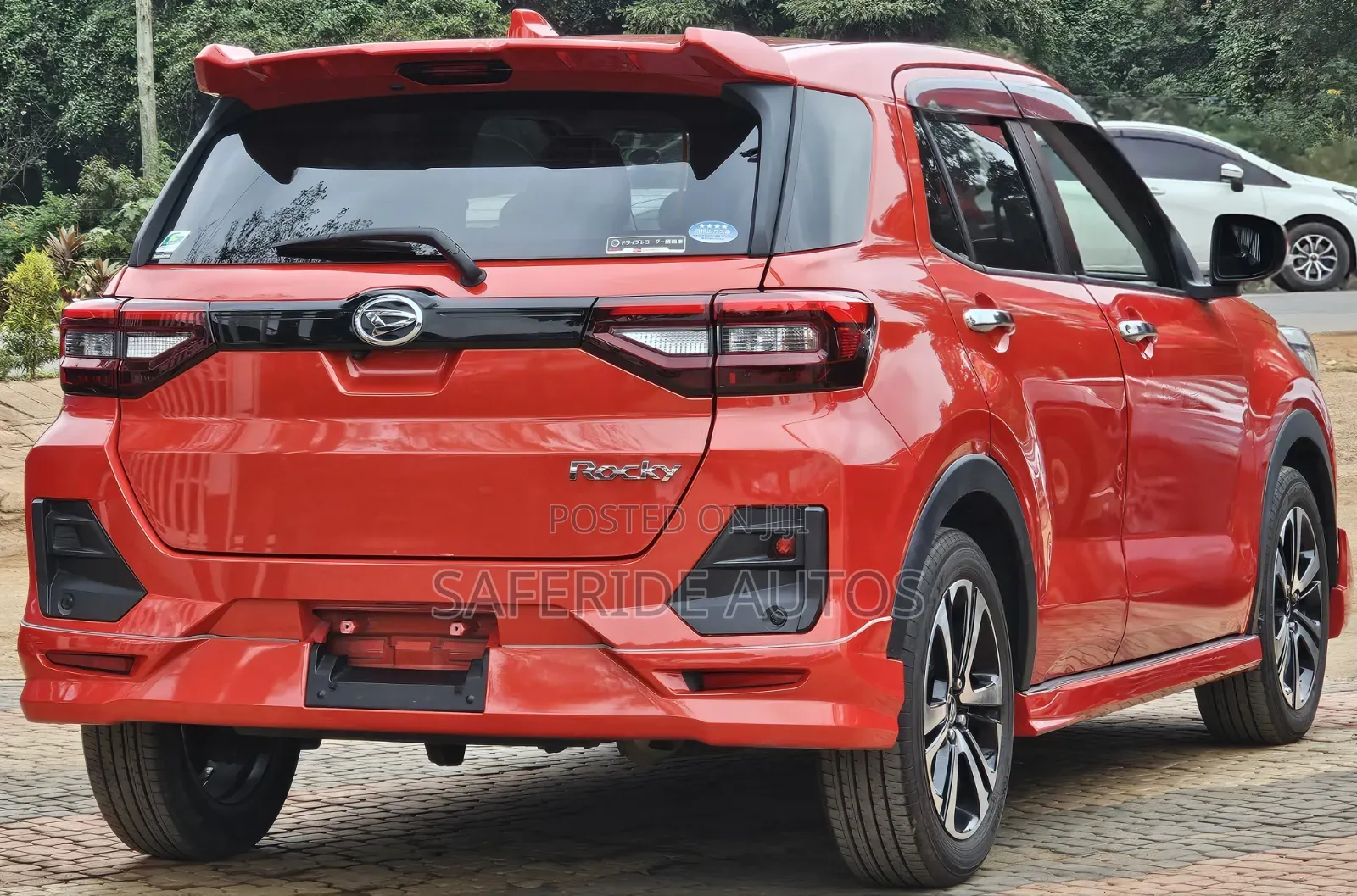 Daihatsu Rocky 2020 Red