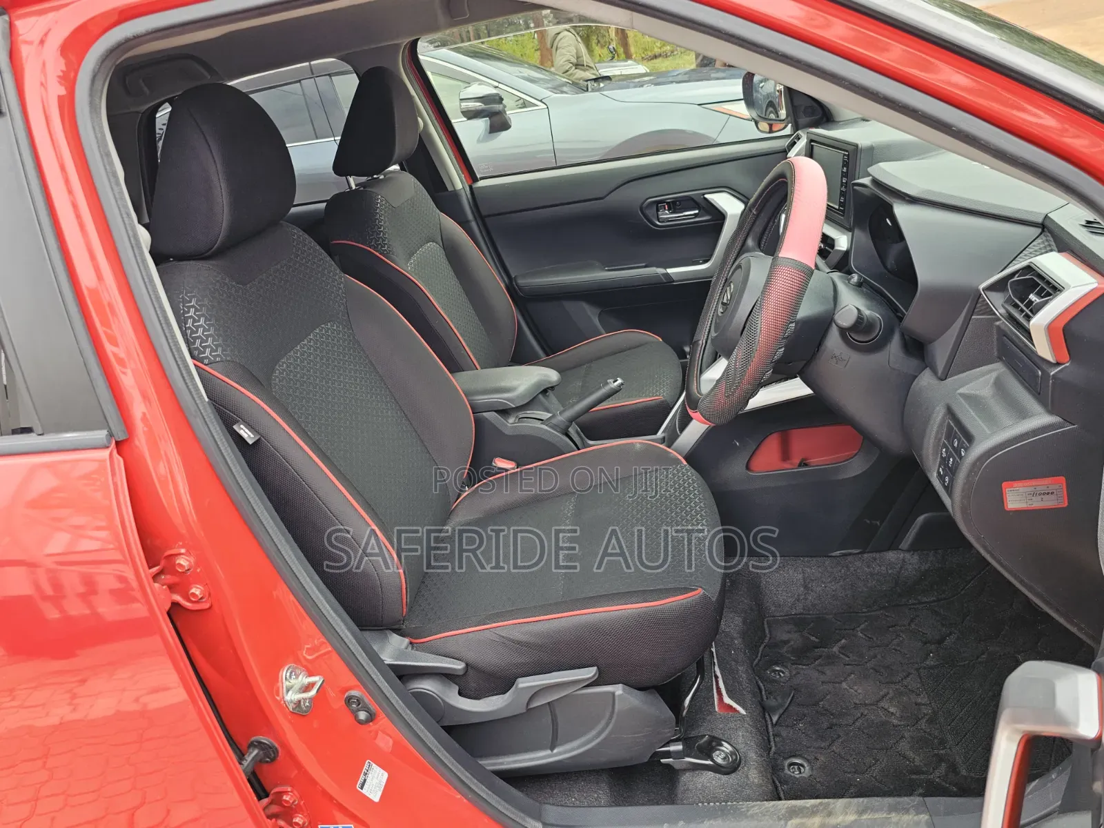 Daihatsu Rocky 2020 Red