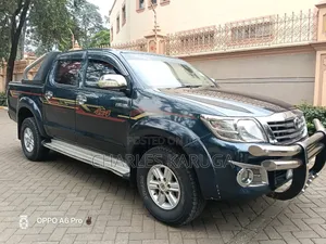 Toyota Hilux 2012 Green