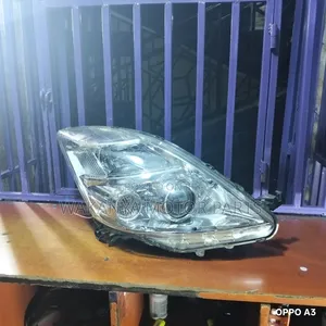 Toyota ISIS MODEL 2008 Non Xenon Headlamp, Clean Original Ex Japan