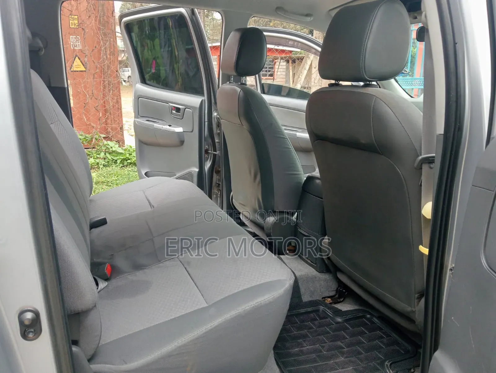 Toyota Hilux 2015 Silver