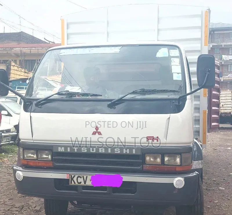 Mitsubishi 215 Fh KBV White