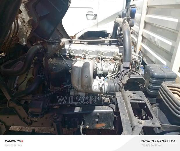 Mitsubishi 215 Fh KBV White - thumbnail 5