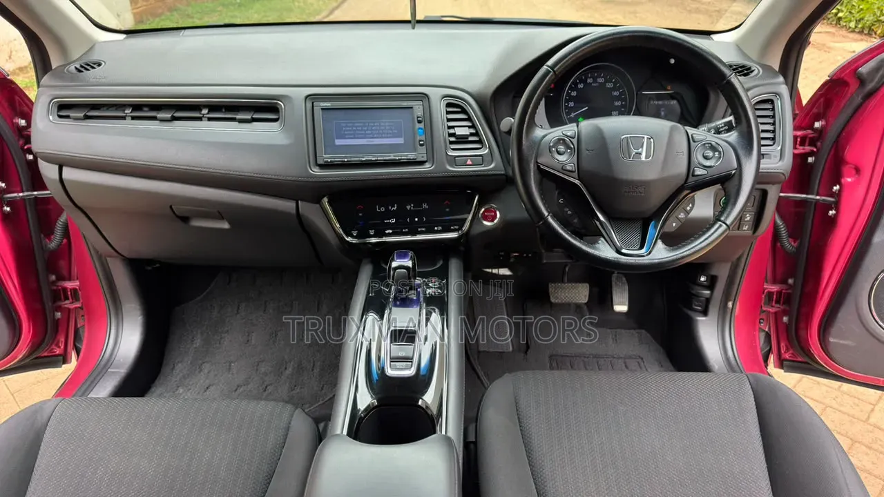 Honda Vezel 2017 Burgundy