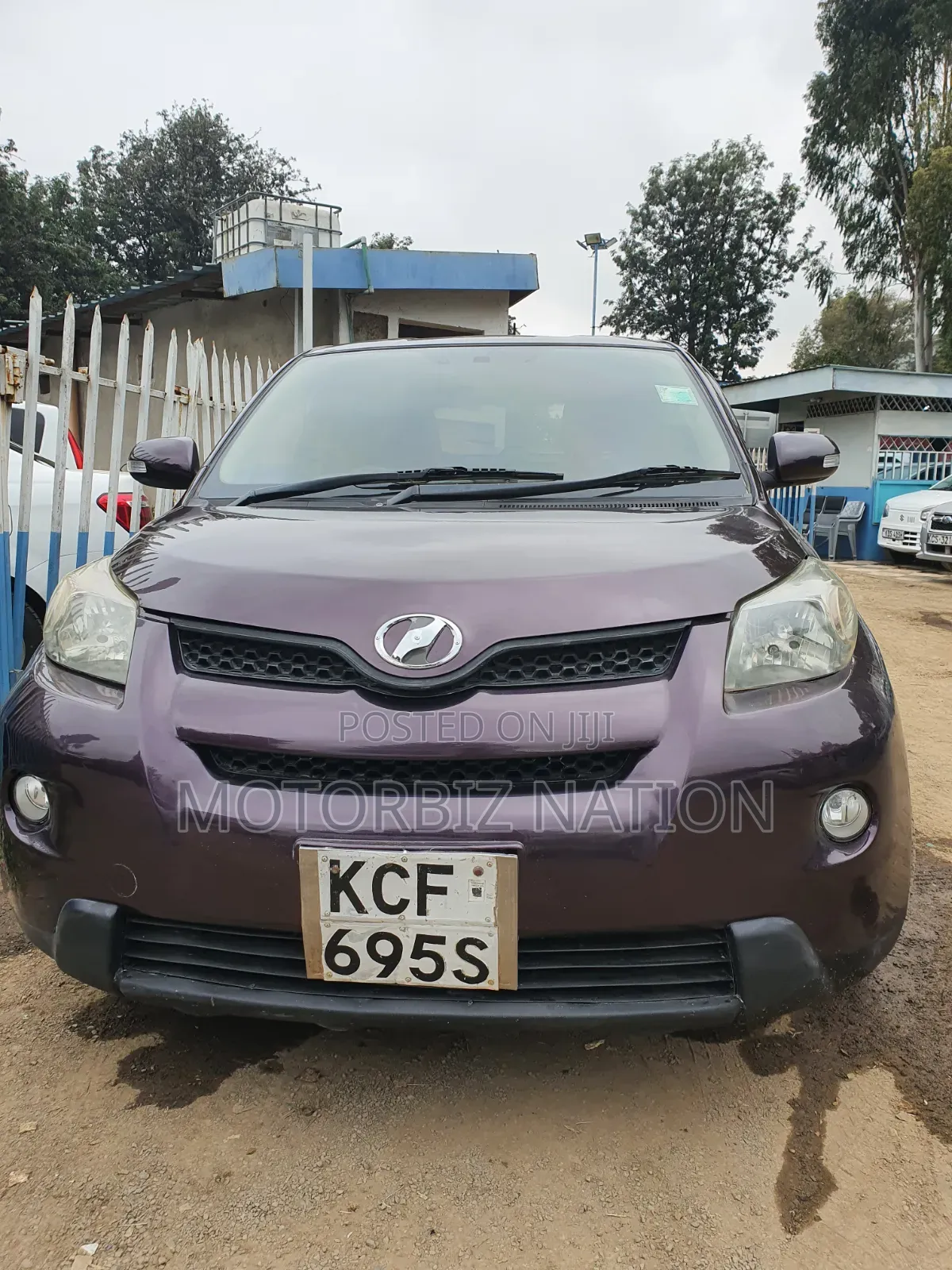 Toyota IST 2008 Maroon