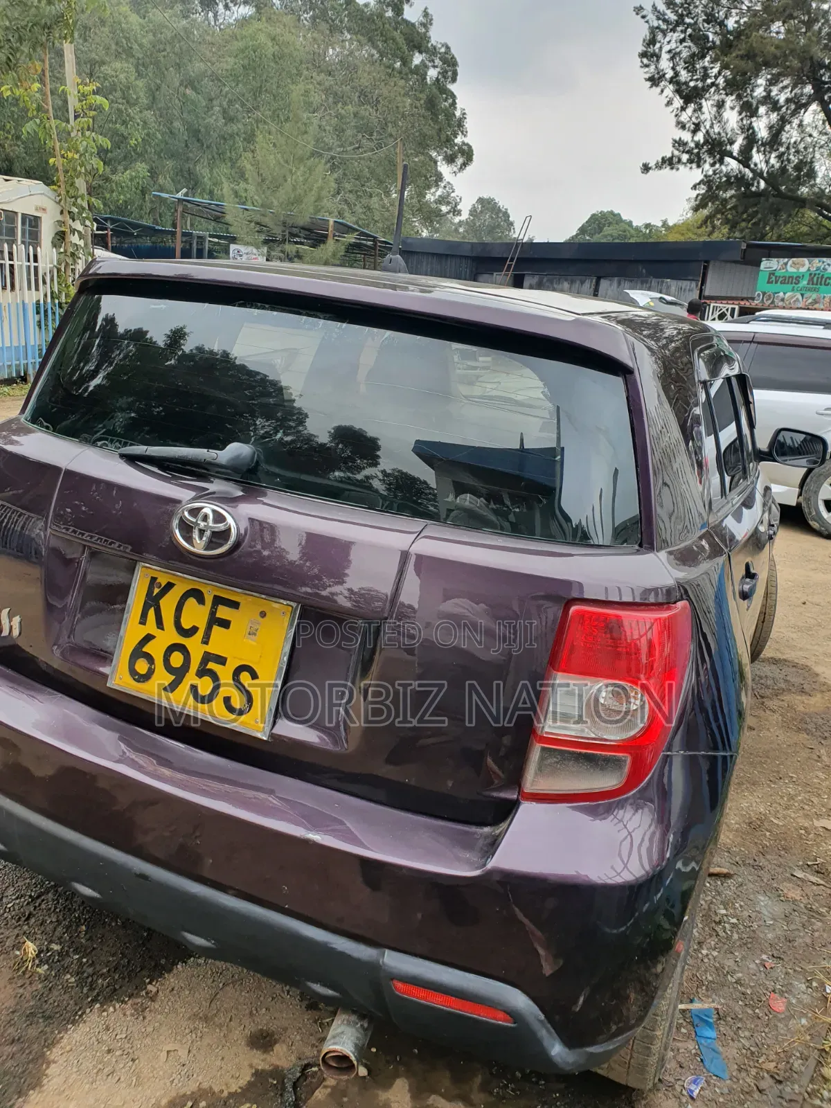 Toyota IST 2008 Maroon