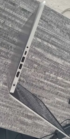 Laptop HP 14S 8GB Intel Core i7 SSD 512GB