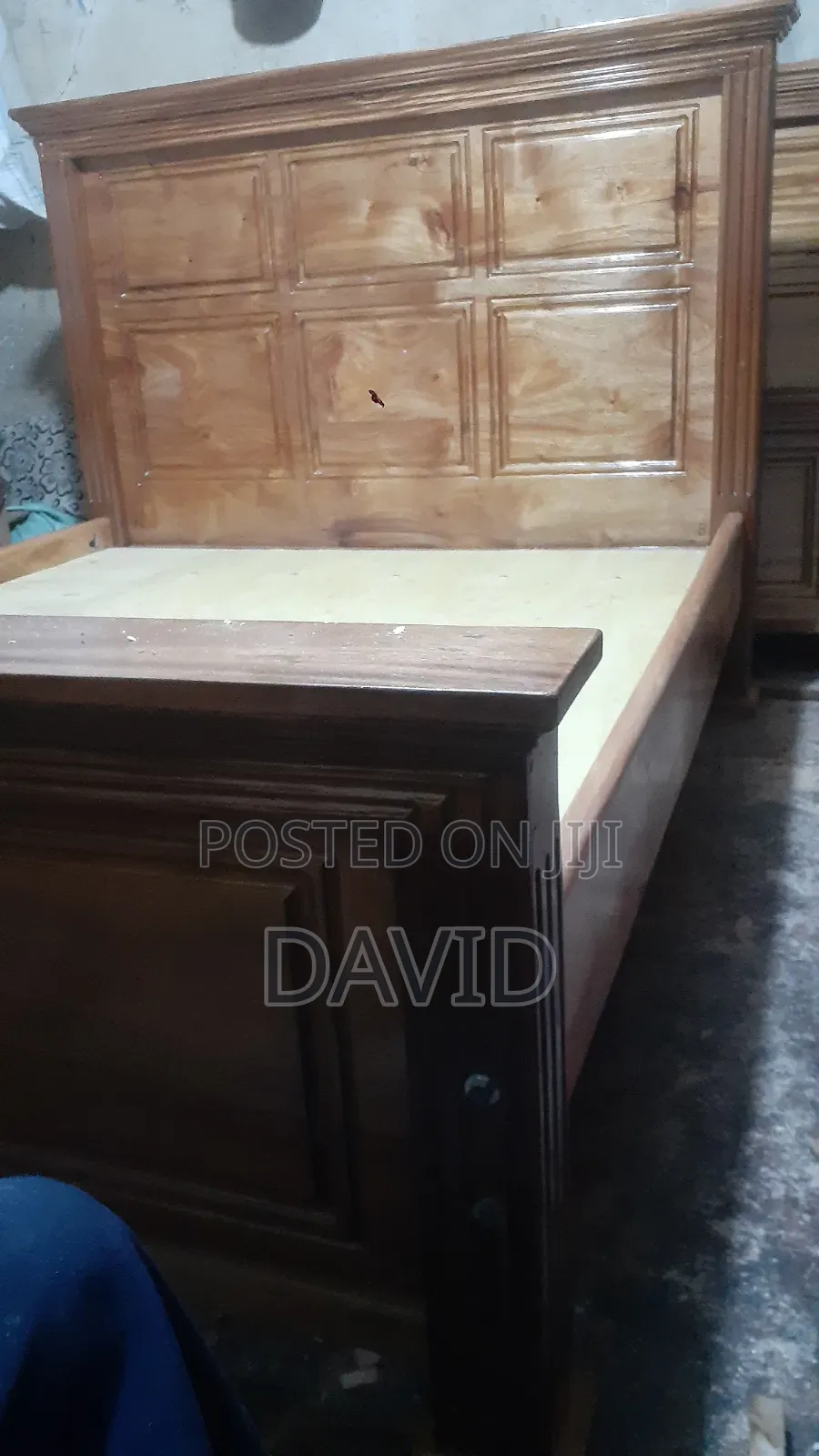 Solid Mahogany Beds