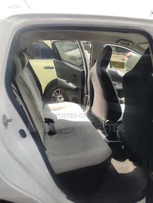 Toyota Vitz 2012 White