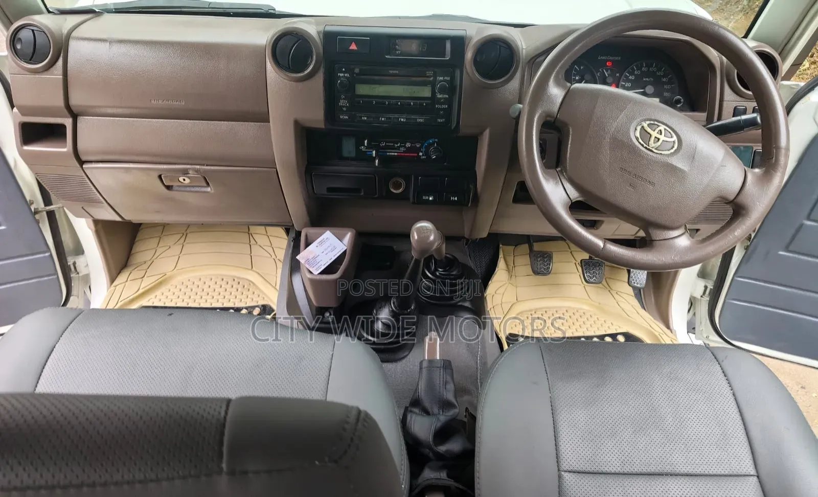 Toyota Land Cruiser 2012 White