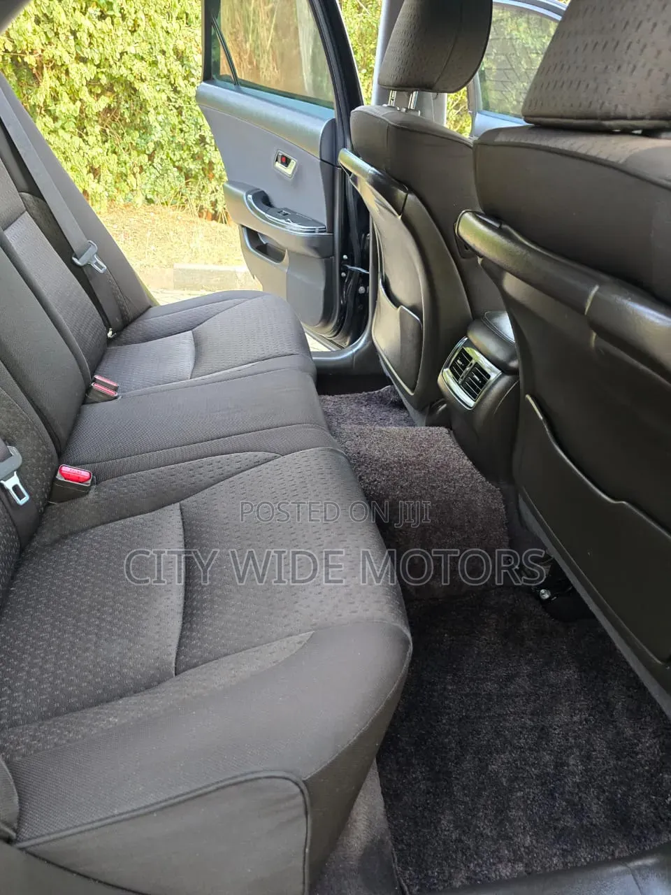 Toyota Land Cruiser 2012 White