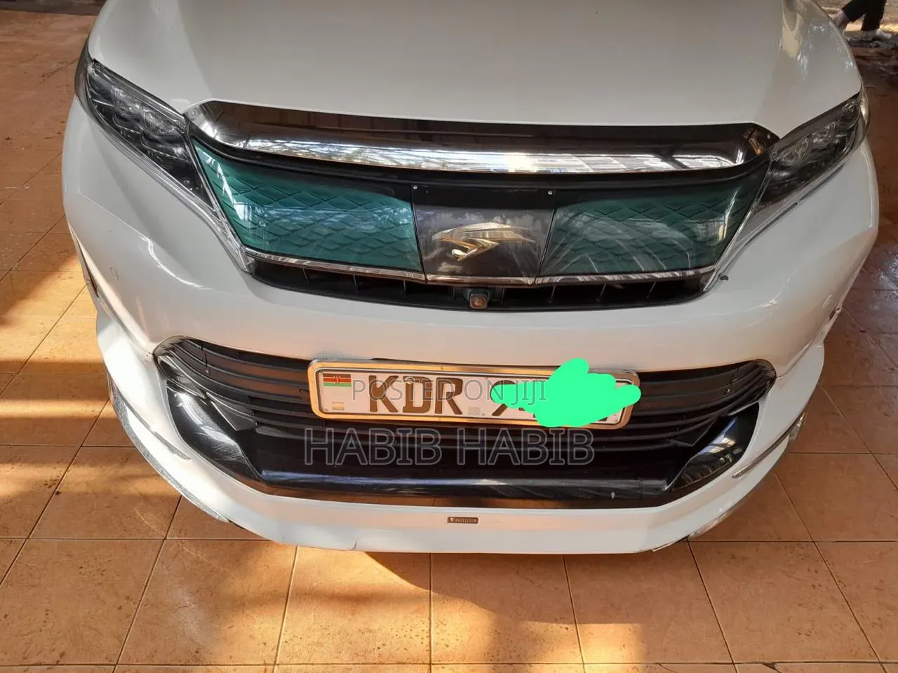 Toyota Harrier 2.0 2019 White