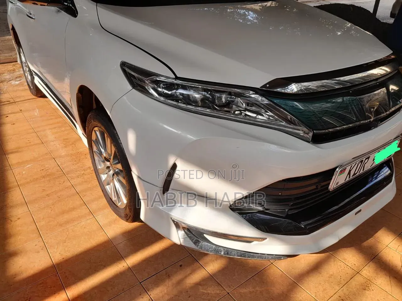Toyota Harrier 2.0 2019 White