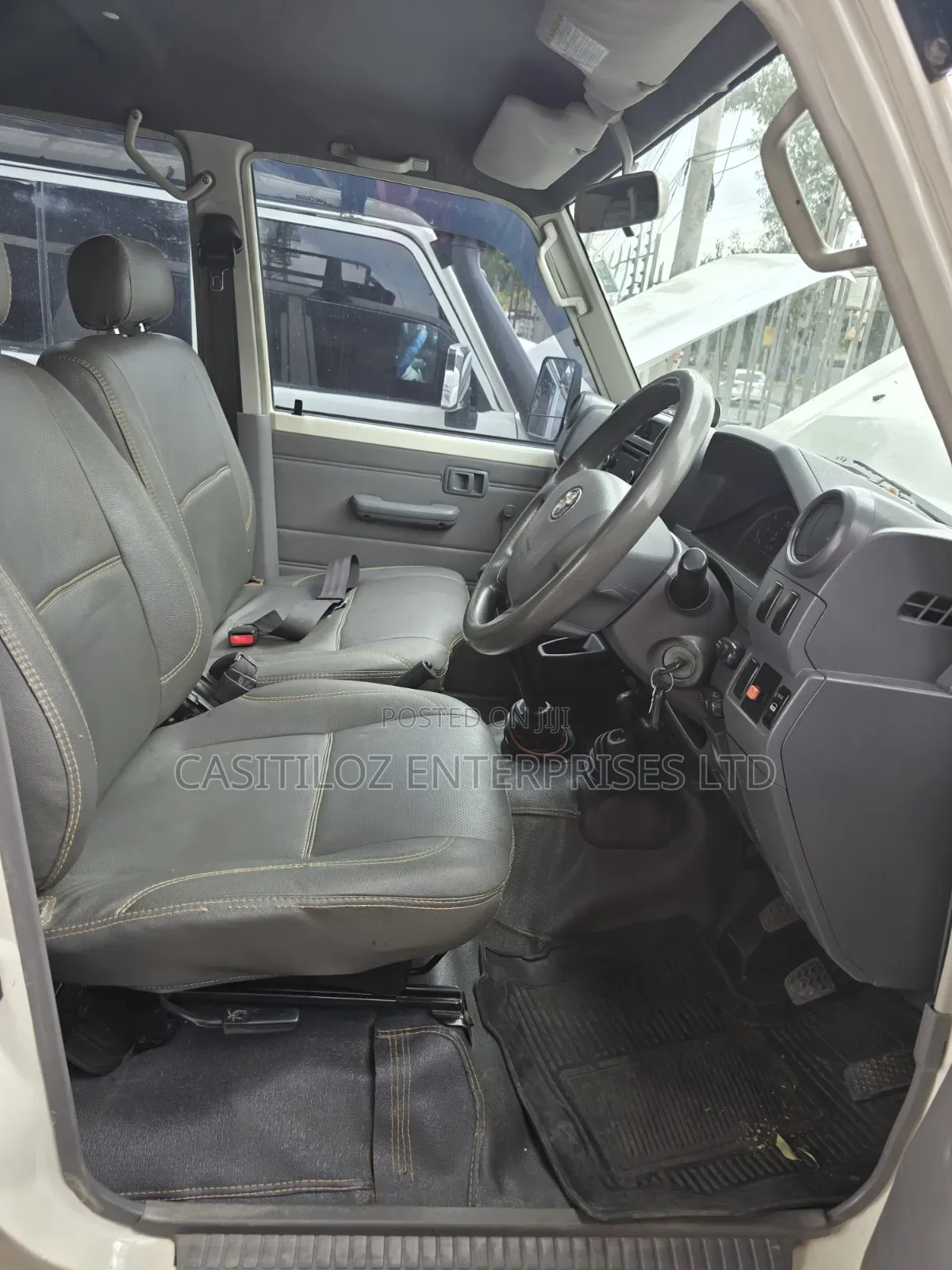 Toyota Land Cruiser 2016 Beige